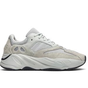 Yeezy Boost 700 in the color “Salt”
100% Authentic